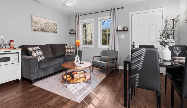 3 Min to Downtown | 7 to Duke | Washer + Dryer