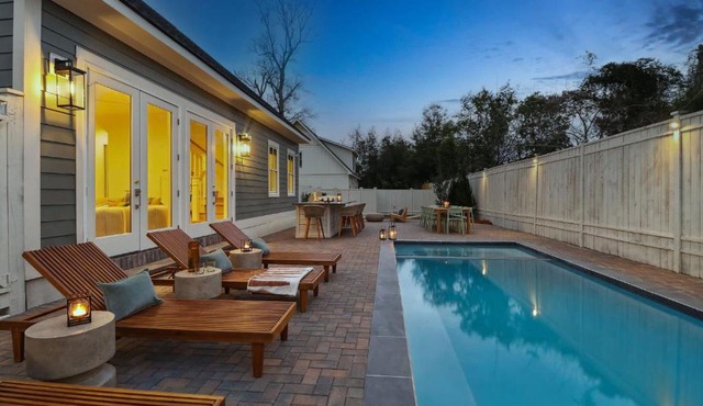 38 Guests 12 Bedroom Compound Private Pool
