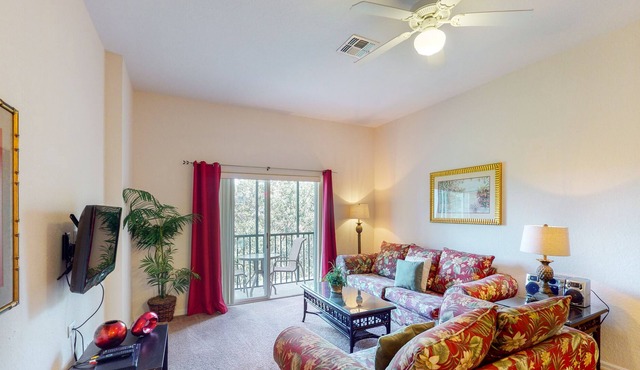 3rd floor condo w/ basketball court, pools, tennis court, gym, near theme parks