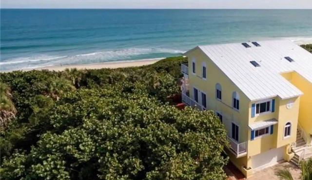 4 bedroom Beachfront property In Melbourne Beach, Florida’s East Coast