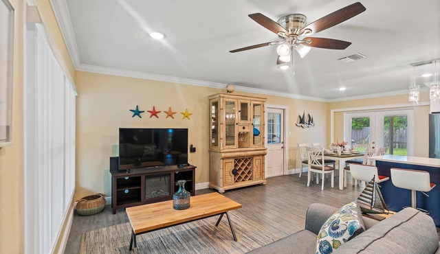 49th Ave Gem in Lealman area