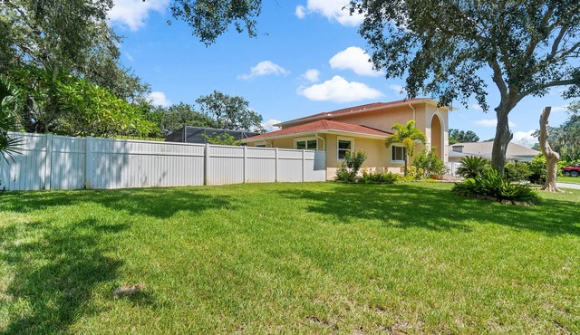 5bd/3.5ba BIG House w/POOL near Pinellas Park.