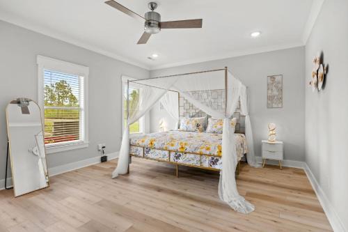 5Kings waterfront Villa Near golf Beach Barefoot