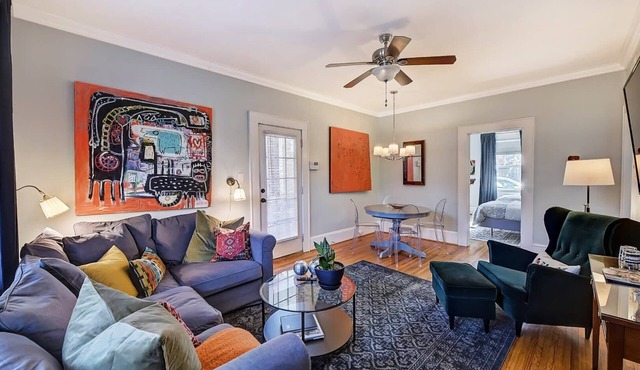 800 Magnolia: 3 Units, Chic 6BR w/Porch
