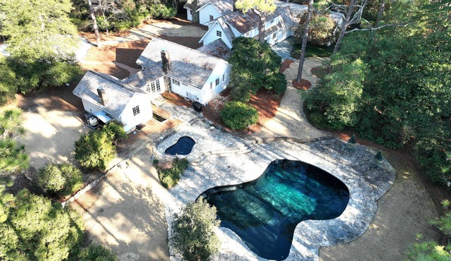 8BR Historic Gated Luxury Estate on 5 secluded acres in the Village of Pinehurst