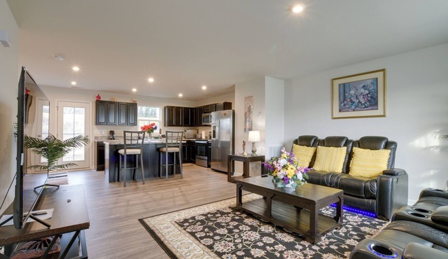 9 Mi to Duke University: Spacious Home w/Yard!