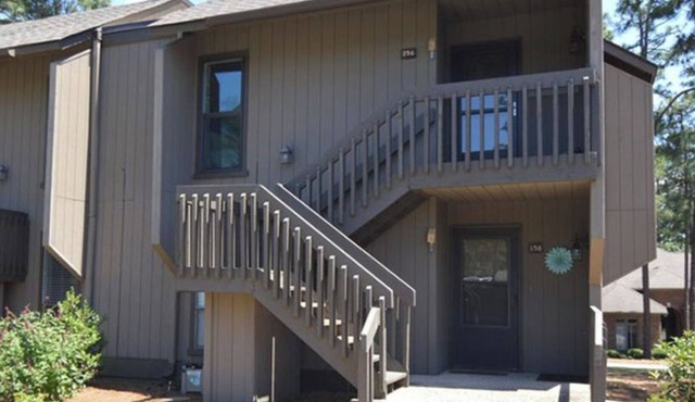 A 5 Min Walk To Pinehurst Resort! Fully Renovated 1BR/2Bed Condo Now Availabile!