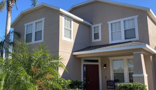 A Comfortable home away from home. In kissimmee close to Disney World