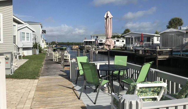 A Little Piece of Peace-Nettles Island