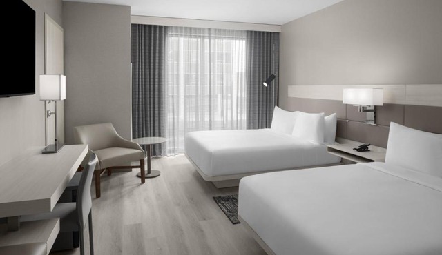 AC Hotel by Marriott St. Louis Clayton