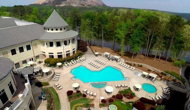 Adventure Awaits! Watersports Rental Onsite, FREE Parking!