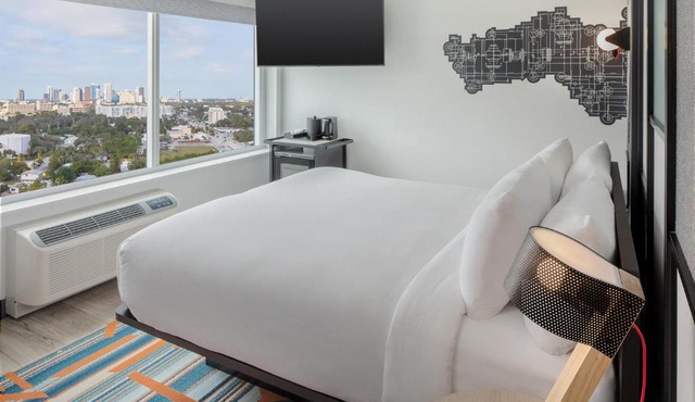 Aloft by Marriott Fort Lauderdale Airport