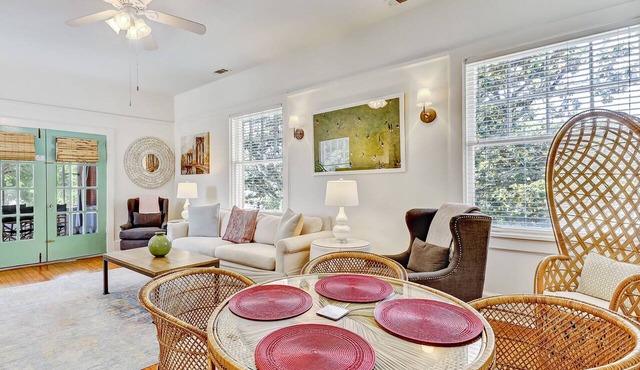 Amazing 4 Bedroom Home | Heated Pool Access