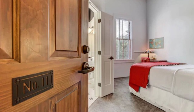 Amelia Schoolhouse Inn