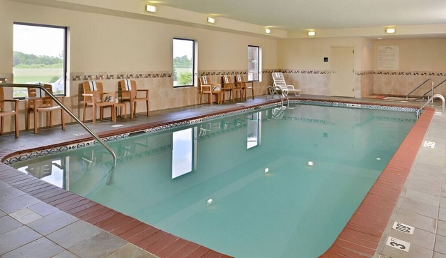 An Exceptional & Comfy Place to Unwind Free WiFi in Muscatine