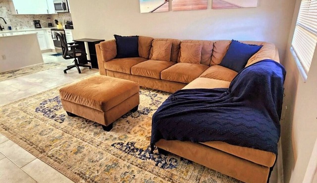 Austin Gray: 5Bd/2Bth/Huge Vacation Home Sleeps 10!