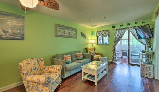 Beach + Pool Access: Colorful Hilton Head Condo!