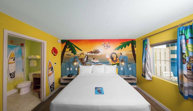 Beach Retreat Bungalow: Family Joy, LEGO Surprises, Steps from the Waterpark
