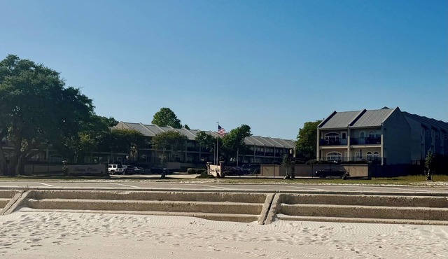 Beach View Condo Long Beach, MS in Long Beach