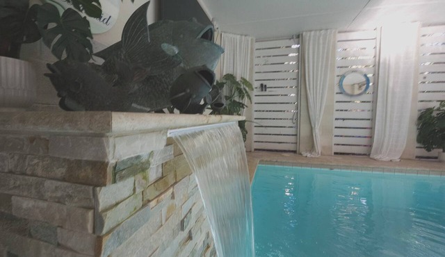 Beach, Wood-Fired Pizza Oven, Salt Water Heated Pool, Hot tub, Ultra Luxury Home