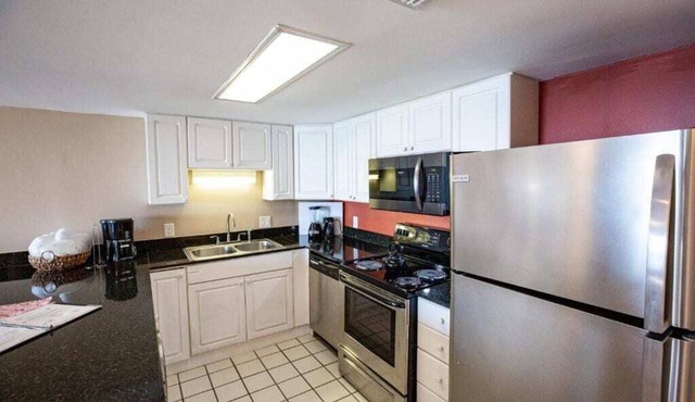 Beachfront 3BR Retreat w/Balcony & Pool