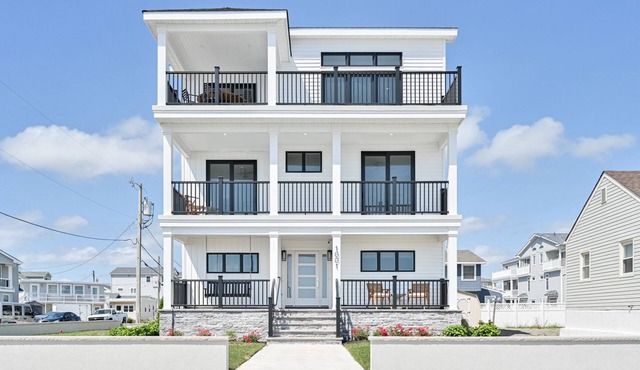 BEACHFRONT Multi-Family Home, 3 levels with decks! in Brigantine