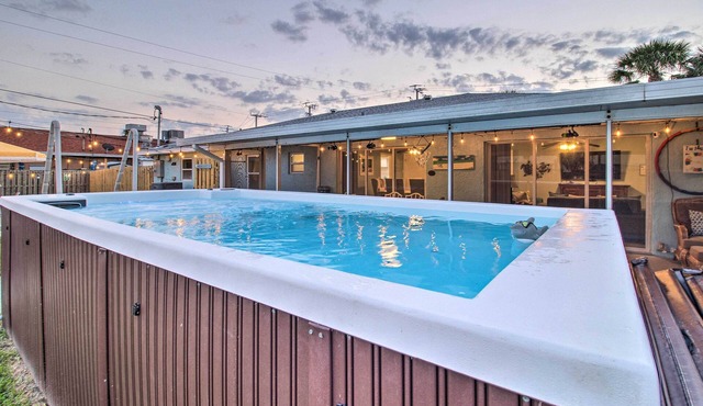 Beachside Bliss Indulge in Ultimate Tranquility <2 Block Walk W/SwimSpa & HotTub