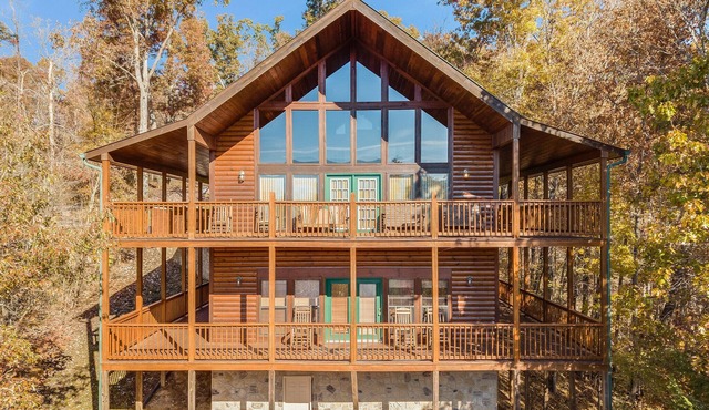 Bear Hunter | Breathtaking Views, Game Room + EV Charging On-Site