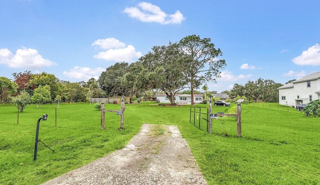 Beautiful 3 bed,2 bath Mobile home near Lake Nona and Medical City on 1.5 acres