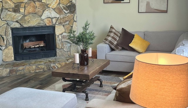 Beautiful 3-bedroom townhome in amazing Greenville SC