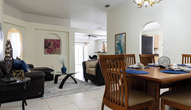 Beautiful and peaceful house with 3 bedrooms, 2 bathrooms, spacious home office.