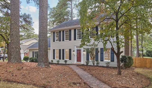 Beautiful house in perfect Raleigh neighborhood