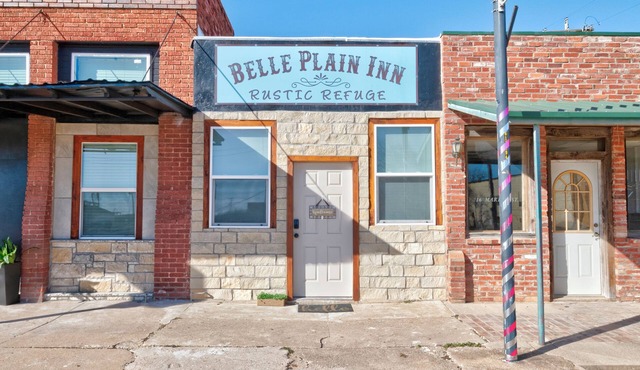 Belle Plain Inn Rustic Refuge in Baird