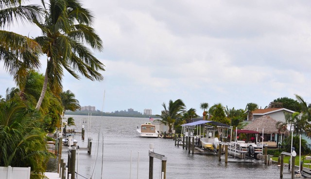 Boaters Dream - Waterfront - 2 miles from Inlet - 3 Bed, 2 Bath