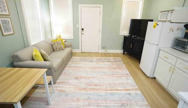 BOHO Vibes! Walk 2 Beach & Ocean Center! Pets OK