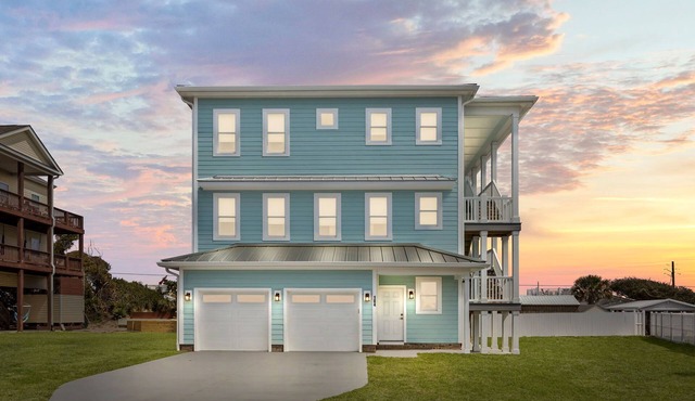 Brand New Beach House With Ocean View & Steps Away From The Water!