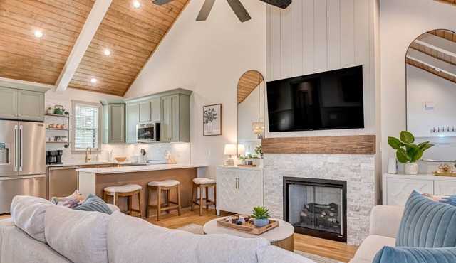 BRAND NEW Luxury 3bd in Martinez w/Firepit