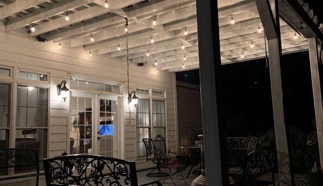Bride’s wedding party, family reunion, other large group? This place is perfect!
