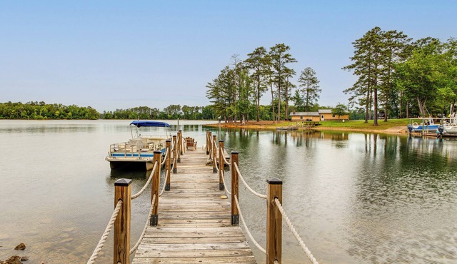 Bring Your Boat! Lake Murray Cabin w/Private Dock