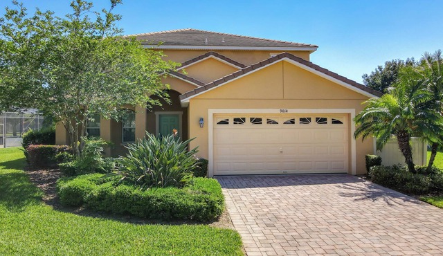 Calabria Villa Near Disney - Pool - Game Room