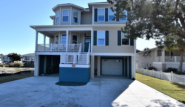 Canal Front - South Litchfield Beach - Private Dock/Pool