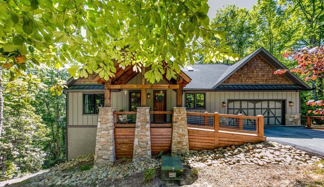 Canopy Creek Luxury Home with Game Room
