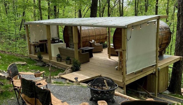 Canopy Treehouse - Glamp Design with Amazing Views, Wildwood, GA in Wildwood