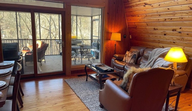 Center Hill Lake Lodge Near Hurricane Marina