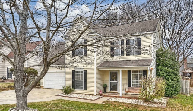 Charlotte 4BR Cozy Retreat