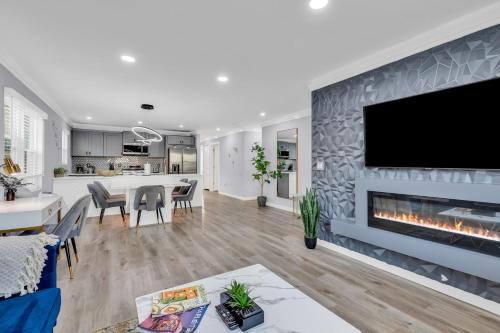 Charlotte Spacious 4BR Home