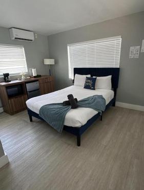 Charming 1BR Escape Near Hollywood & Dania