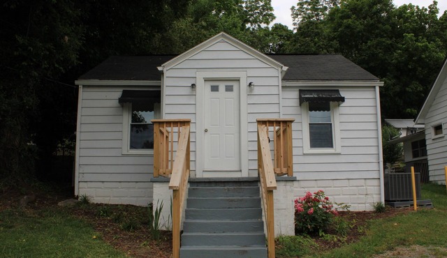Charming 2-bedroom house with AC in Kingsport