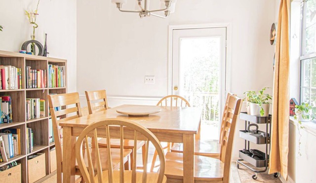 Charming 3-bedroom Charleston Row Style Home