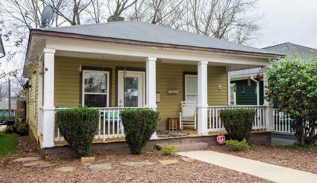 Charming Craftsman 1/4 mile from Uptown Charlotte and 1 block from trolley.